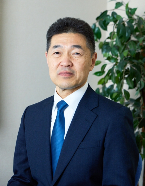 神山 公男