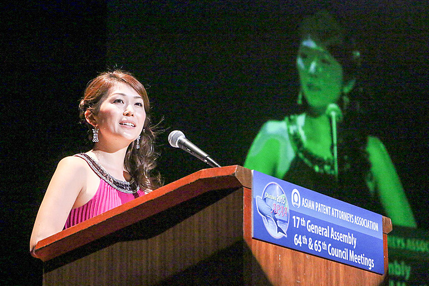 吉田 麻実子
